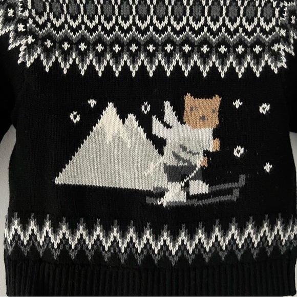 NWT Gap Winter Bear Sweater - Picture 6 of 6